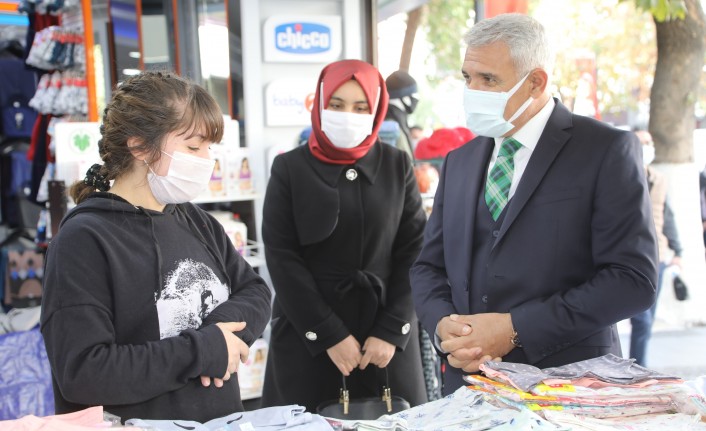 Başkan Güder, İnönü Caddesi Esnaflarını Gezdi