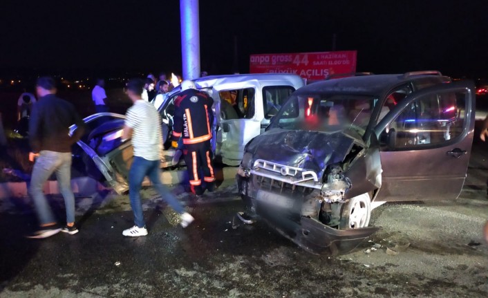 Malatya'da Feci Kaza: 1 ölü, 4 yaralı