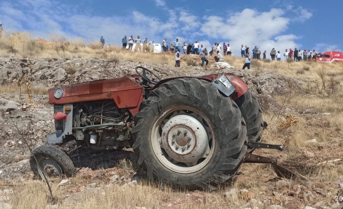 Malatya'da Traktör Şarampole Devrildi: 1 ölü