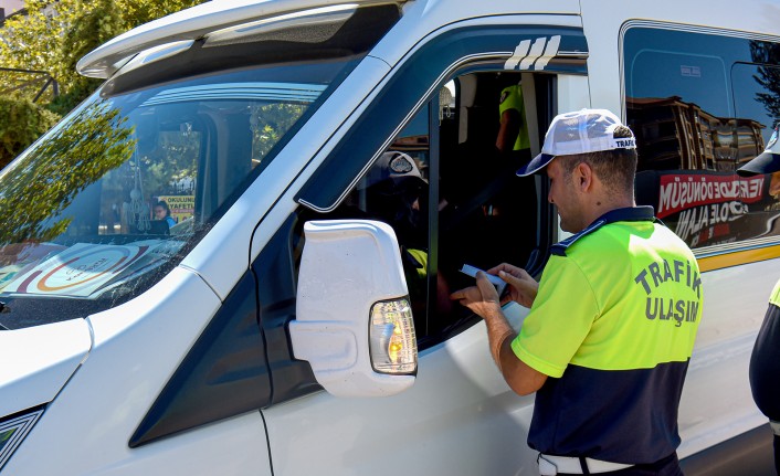 Öğrenci servislerine sıkı denetim