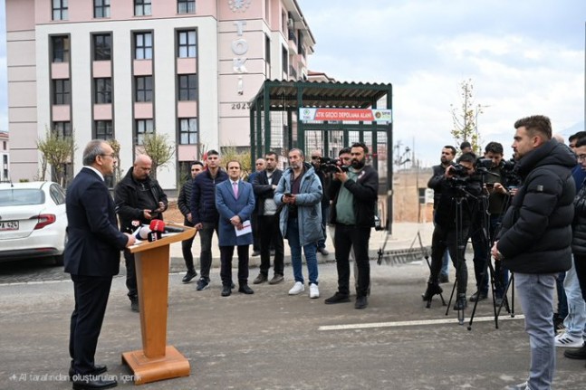 Vali Seddar Yavuz İkizce TOKİ’ de İncelemelerde Bulundu