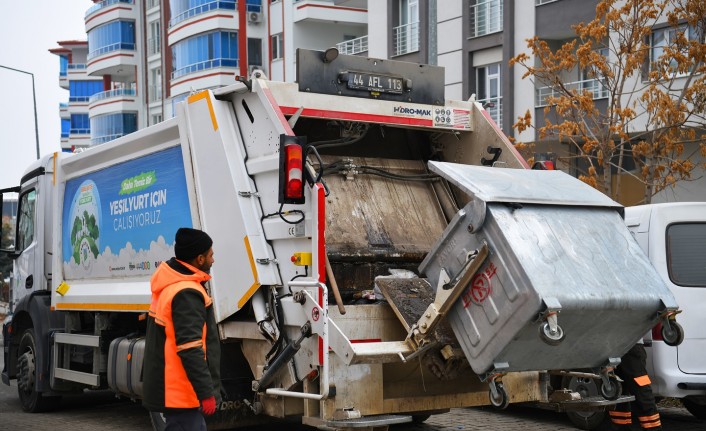 Yeşilyurt Belediyesi, Temizlik Hizmetlerinde Çıtayı Yükseltti