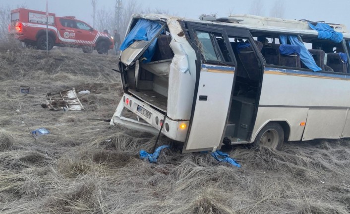 Malatya'da Servis Kazası; 1 ölü, 16 yaralı