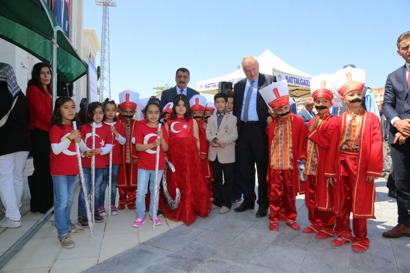  Battalgazi Belediyesi'nde 23 Nisan Kutlama Programı Düzenlendi