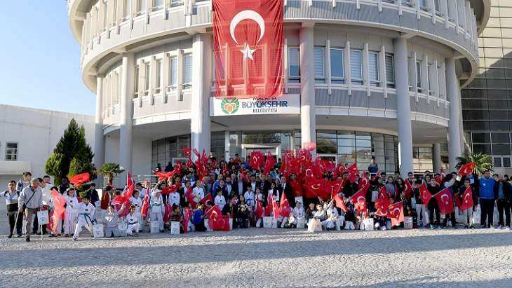 Polat, Genç Sporcularla Bir Araya Geldi