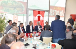 Başkan Polat Doğu Garajı esnafını ziyaret etti